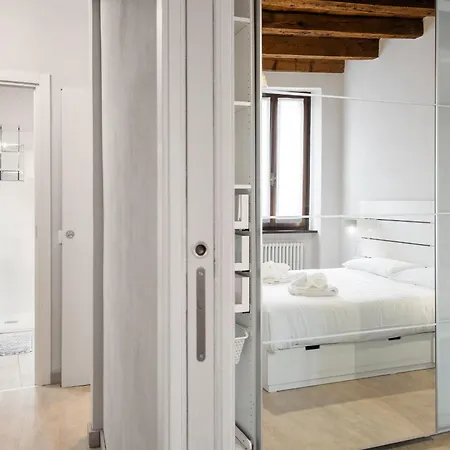 Flats4rent Irene Apartment Verona